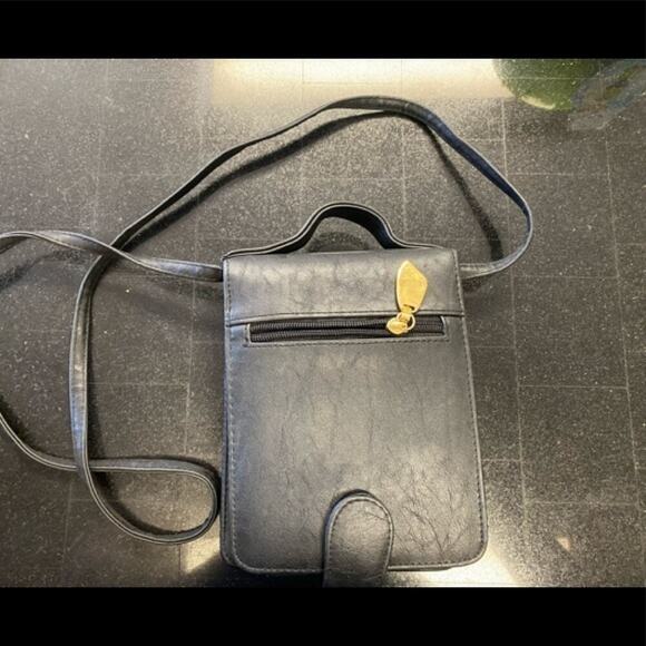 Crossbody Handbags - WOMENS CROSSBODY WALLET USED ONCE